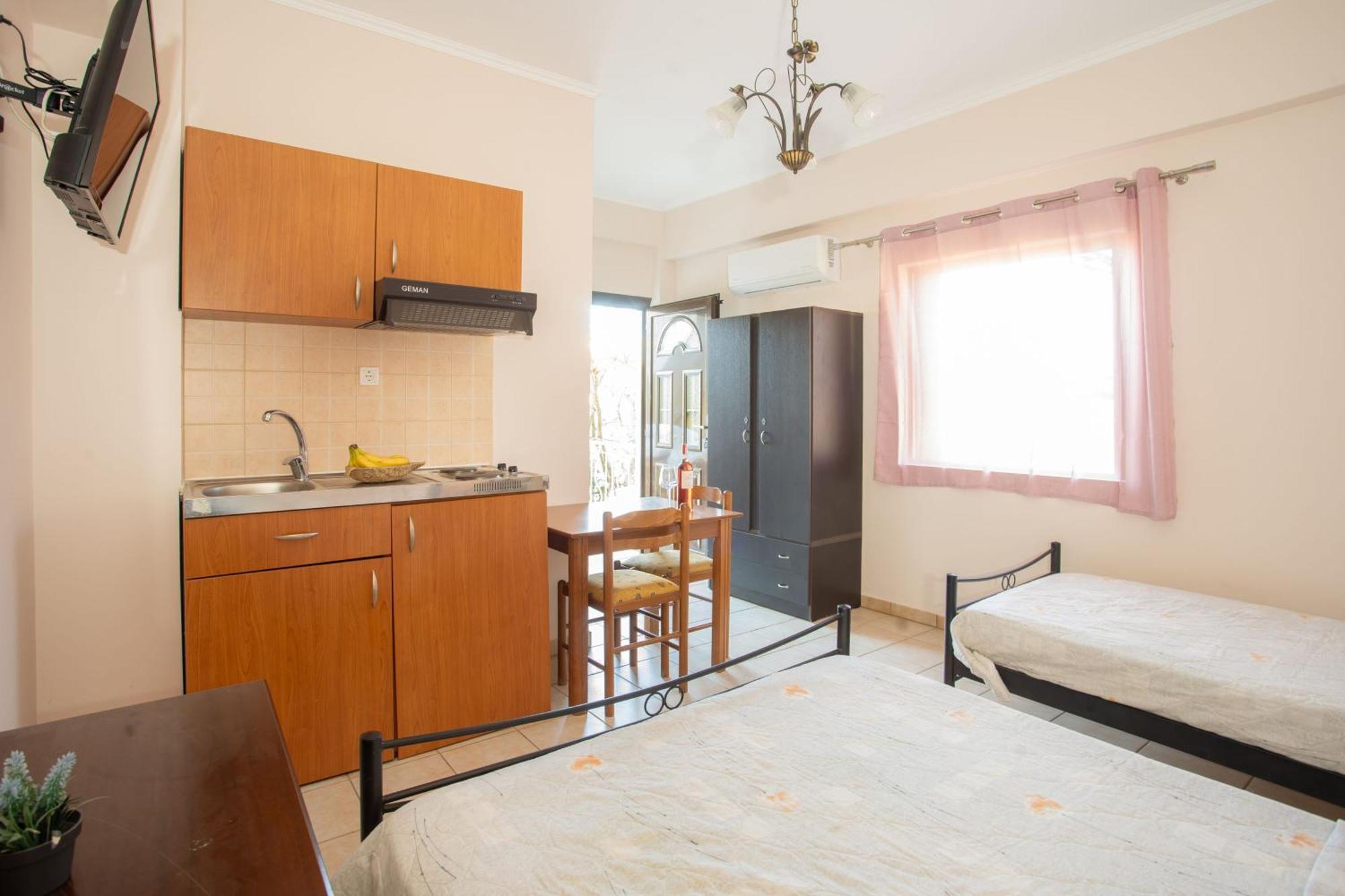 Eros Appartments Kalamítsi 部屋 写真