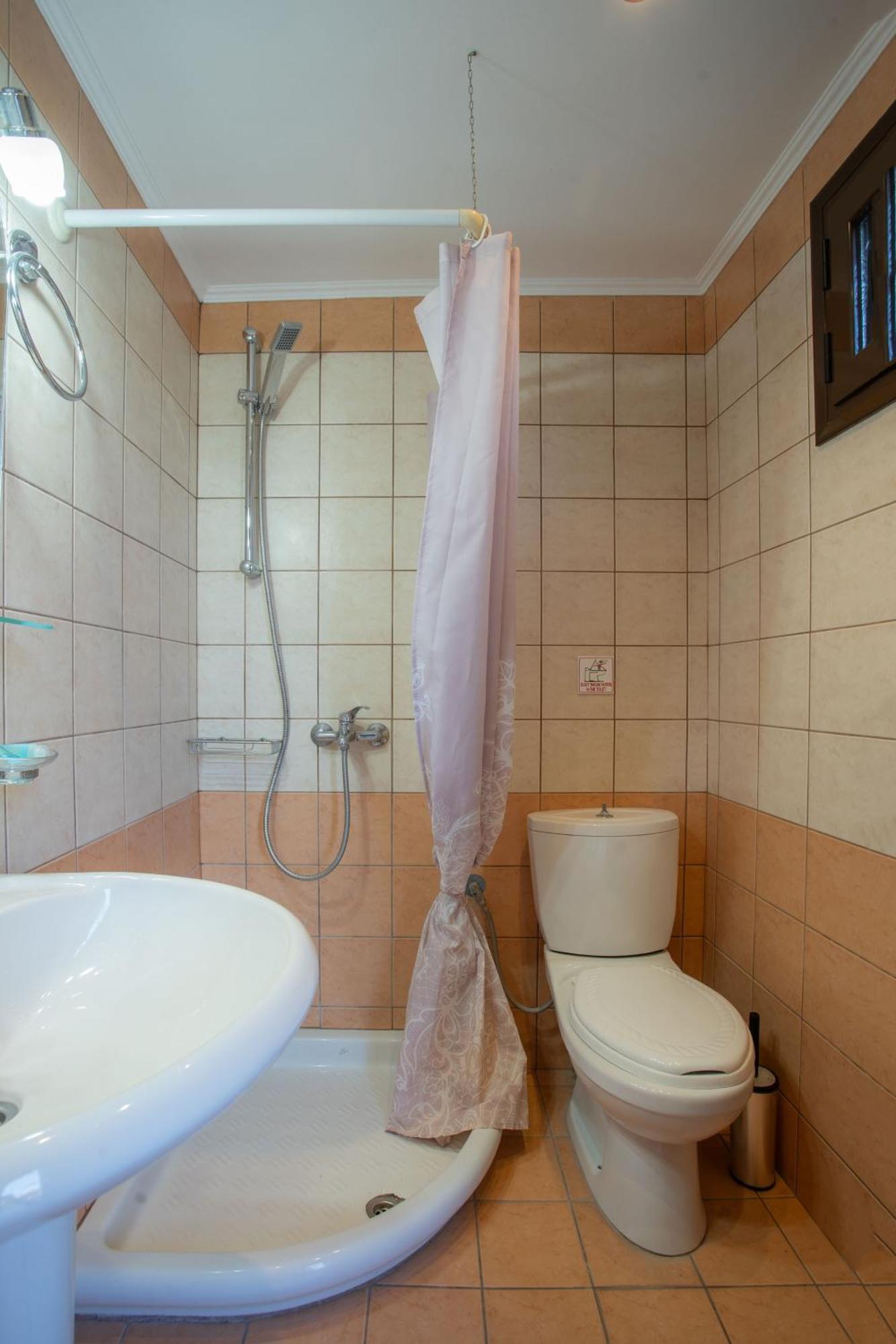 Eros Appartments Kalamítsi 部屋 写真